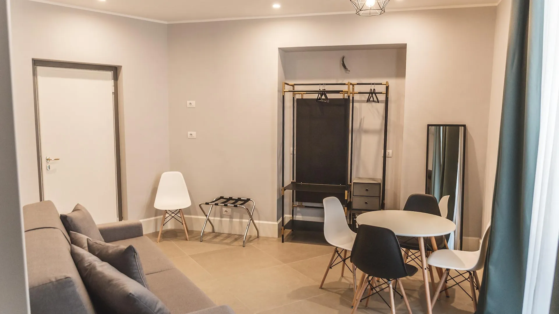 Отель Relais Della Porta Неаполь 4*,