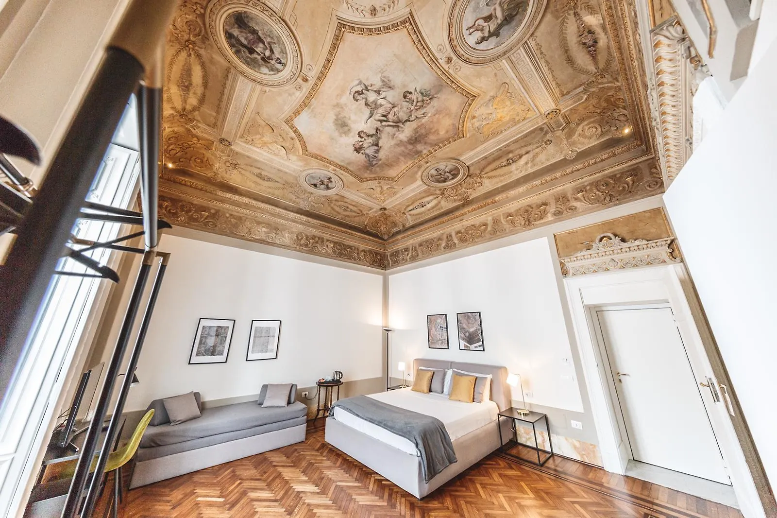 ****  Relais Della Porta Hotel Naples Italy